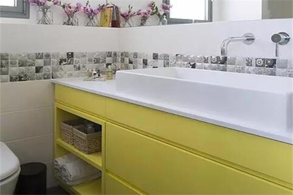 70㎡現代兩居，簡約與功能兼得.jpg